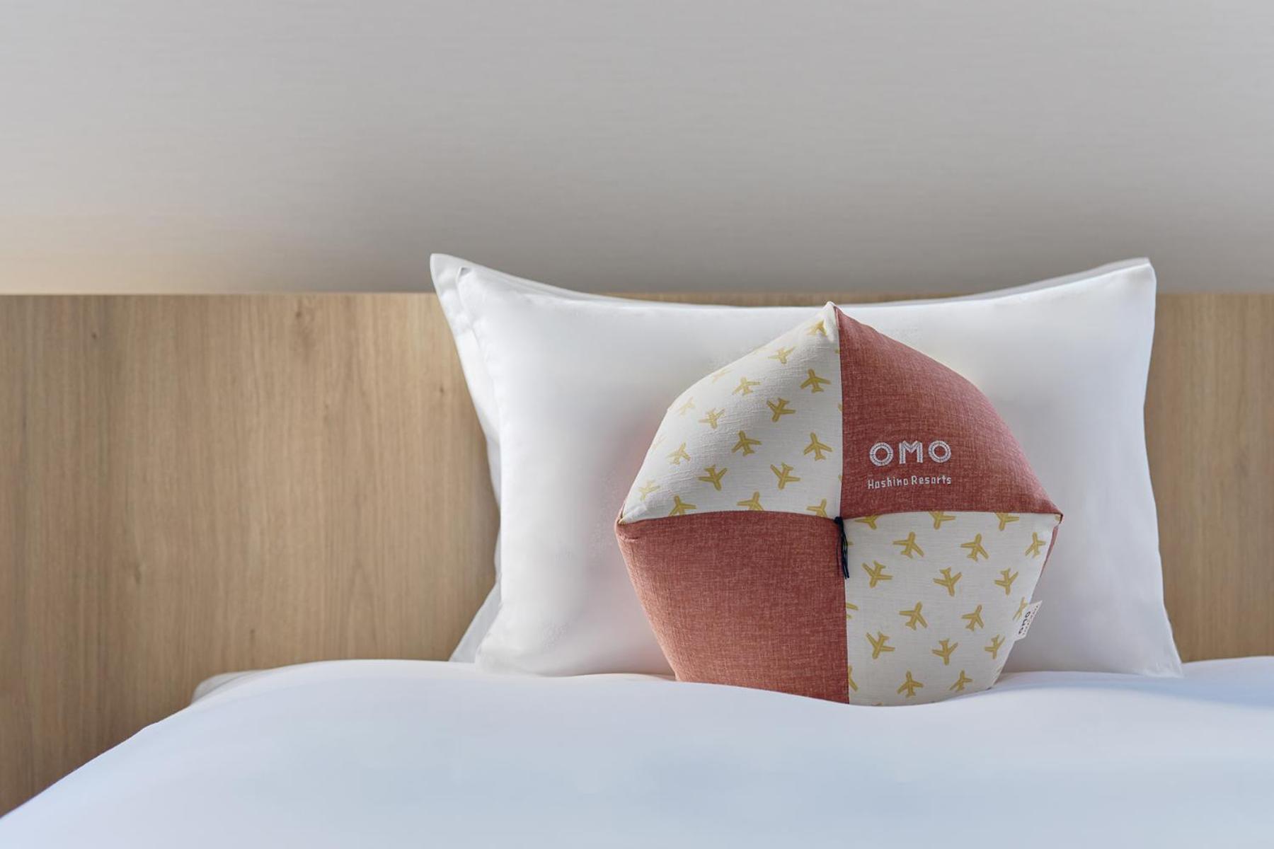 Omo Kansai Airport By Hoshino Resorts Izumisano Exterior photo OYO branded pillow